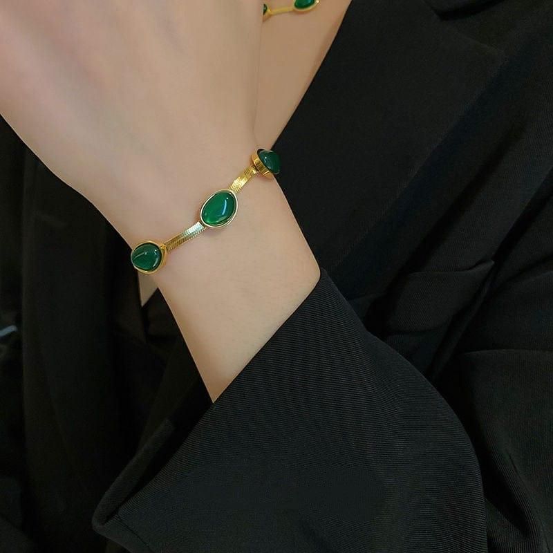 Oval Green Crystal Pendant Necklace Set With Bracelet || VIBZU